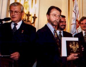Donald S. Mayer receiving 'Amicus Poloniae' award
